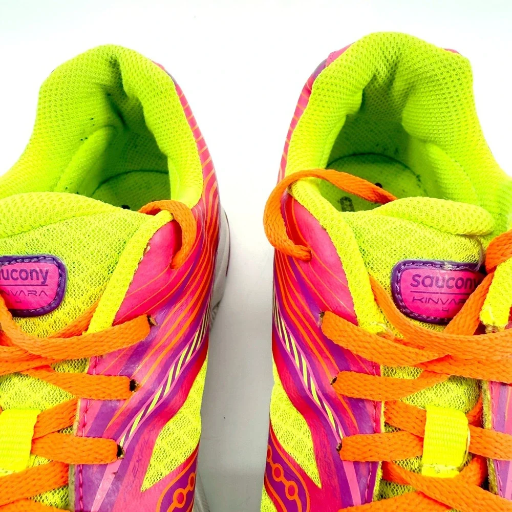 Saucony Kinvara 4 Running Shoes Girls 6.5  Fushia Pink Neon Yellow Running